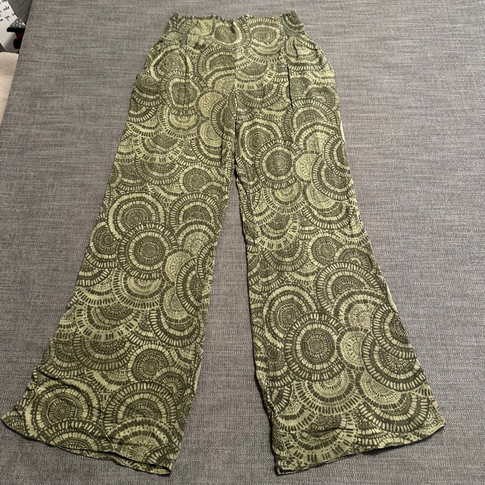 Three Dots Wide Leg Pants Womens Small Green Mandala Smocked Waist